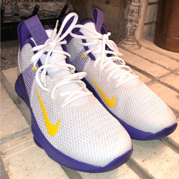 🤑PRICE DROP🤑 -  Nike - LeBron Witness IV - Los Angeles Lakers - Picture 9 of 16